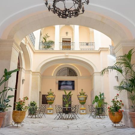 Il Cavaliere Al Borgo Antico Otel Copertino Dış mekan fotoğraf