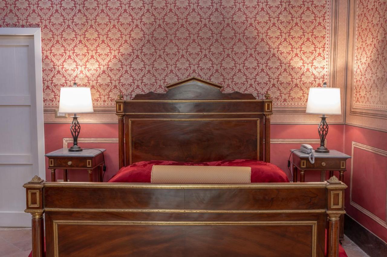 Il Cavaliere Al Borgo Antico Otel Copertino Dış mekan fotoğraf