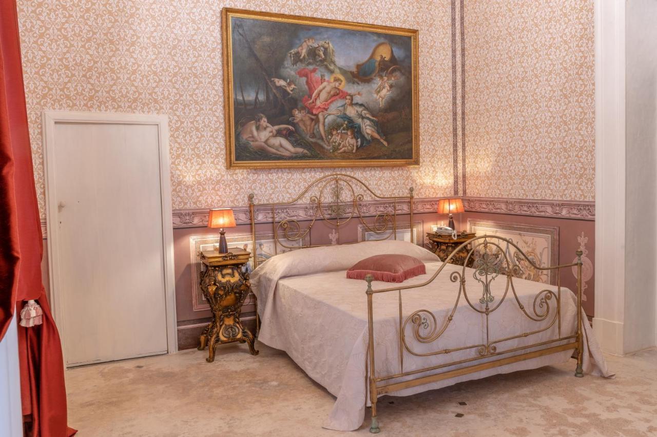 Il Cavaliere Al Borgo Antico Otel Copertino Dış mekan fotoğraf