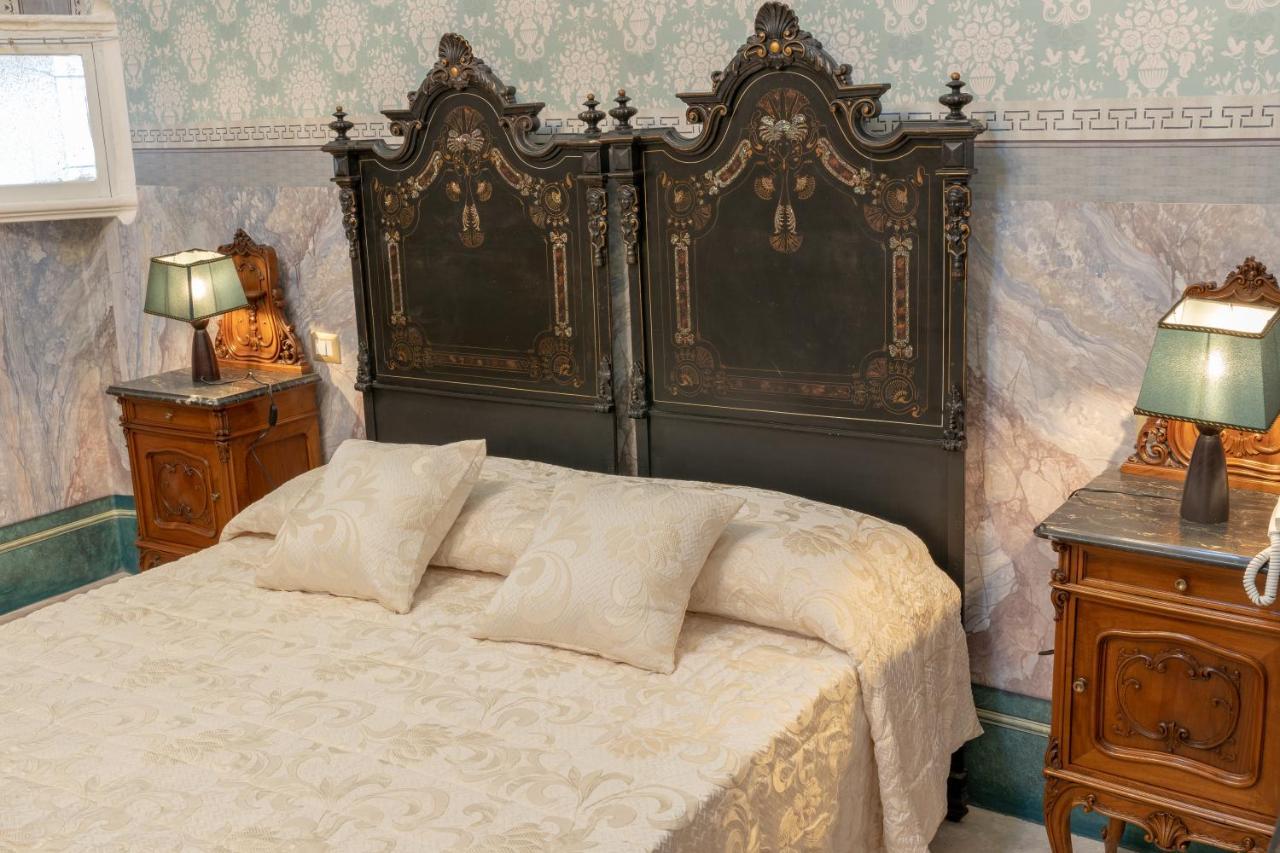 Il Cavaliere Al Borgo Antico Otel Copertino Dış mekan fotoğraf