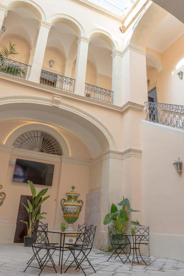 Il Cavaliere Al Borgo Antico Otel Copertino Dış mekan fotoğraf