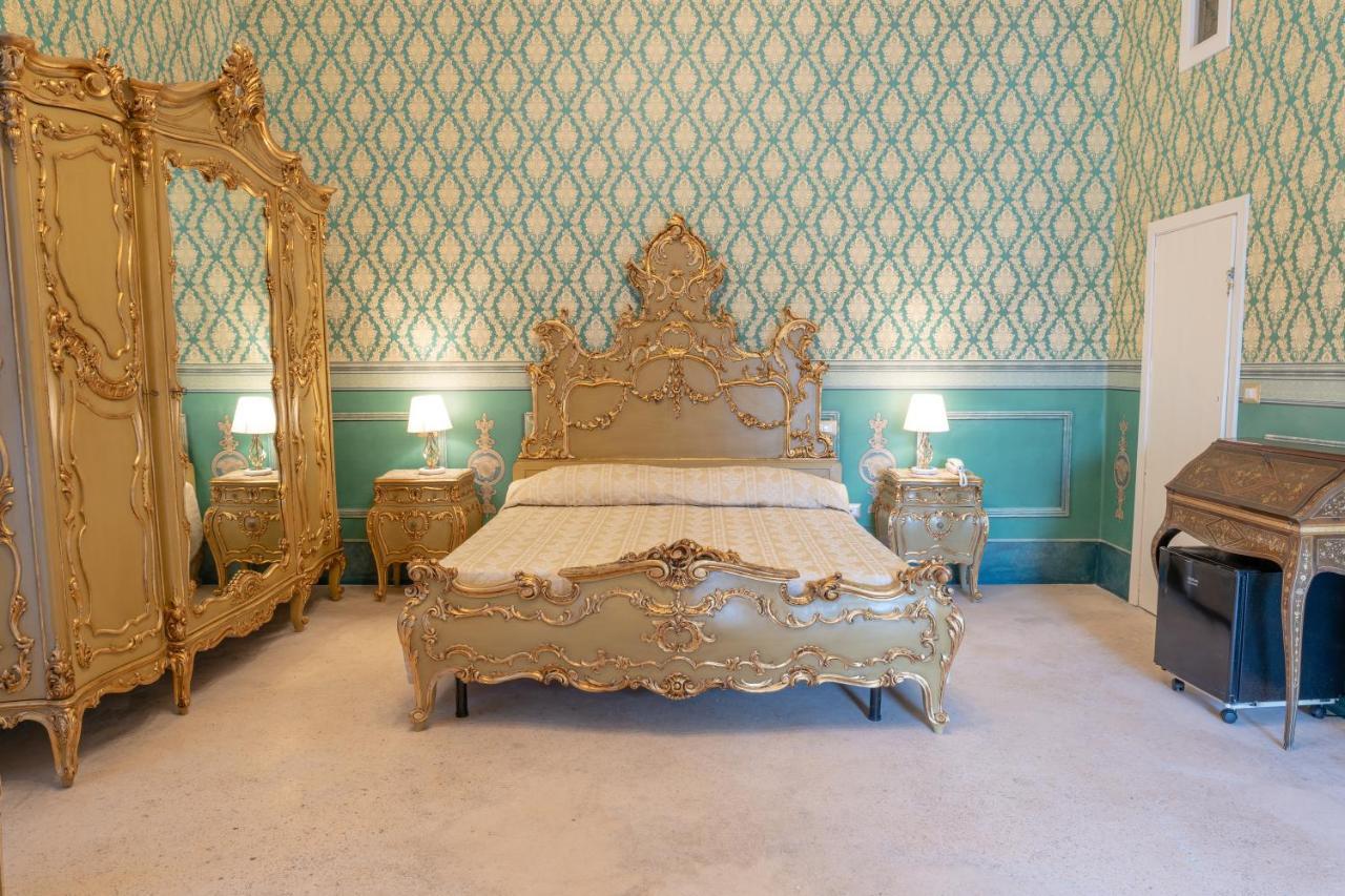 Il Cavaliere Al Borgo Antico Otel Copertino Dış mekan fotoğraf