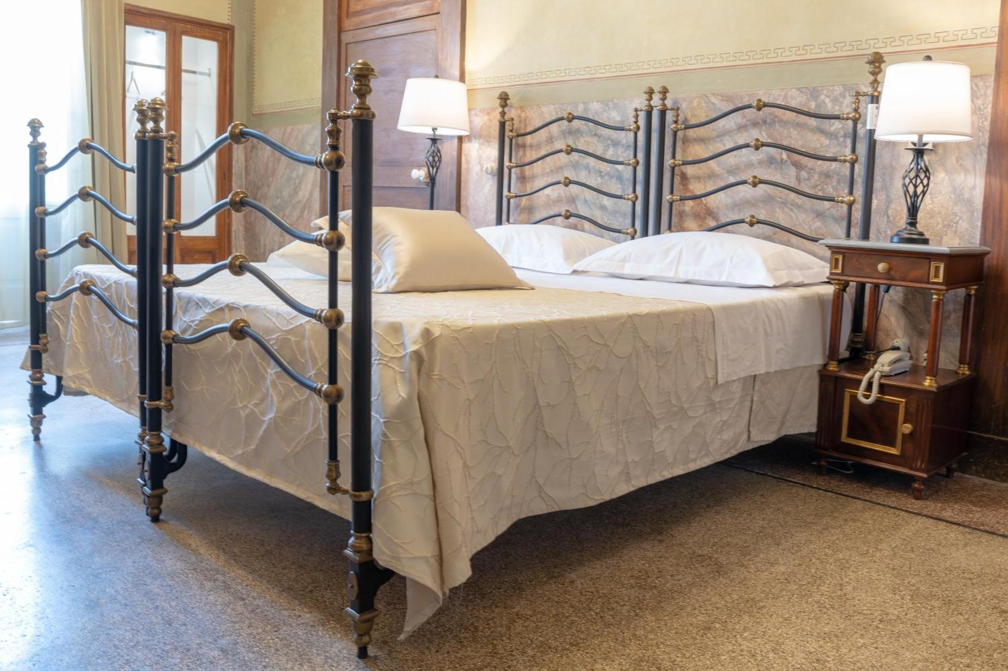 Il Cavaliere Al Borgo Antico Otel Copertino Dış mekan fotoğraf